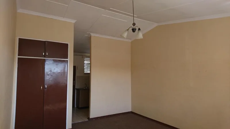 1 Bedroom Apartment / flat to rent in Kuruman