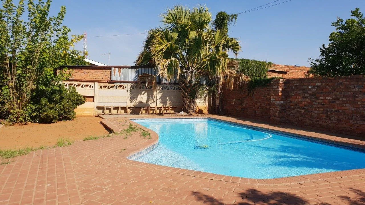 4 Bedroom House to rent in Diamant Park