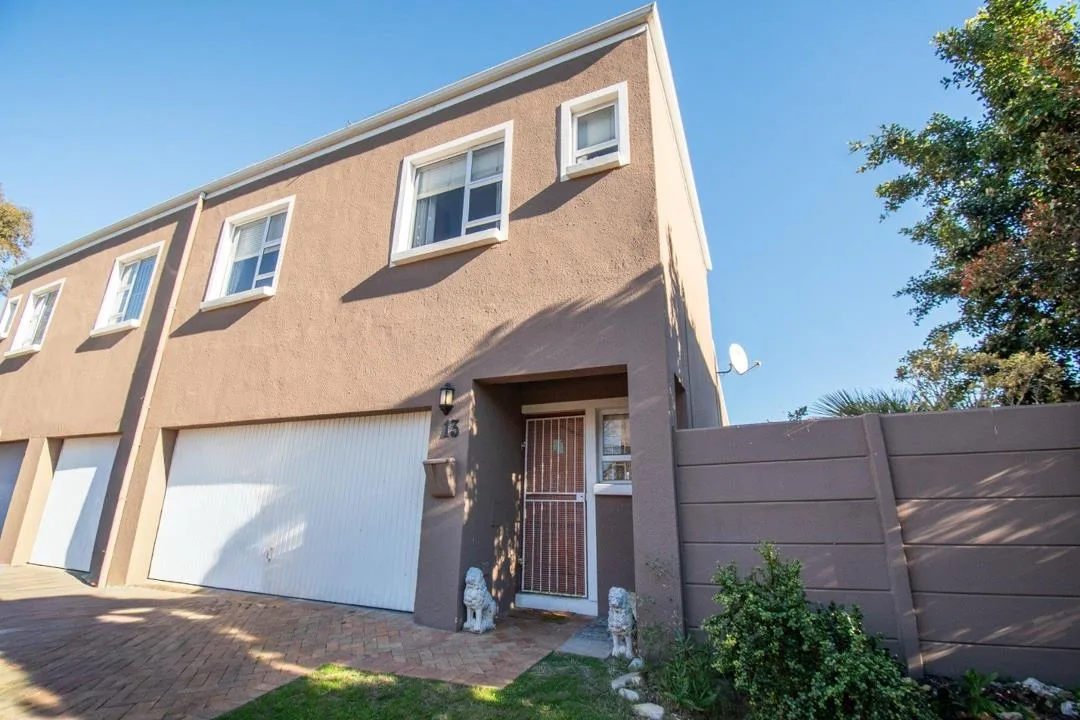 3 Bedroom House to rent in Somerset Ridge