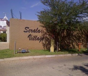 2 Bedroom Townhouse to rent in Serala View