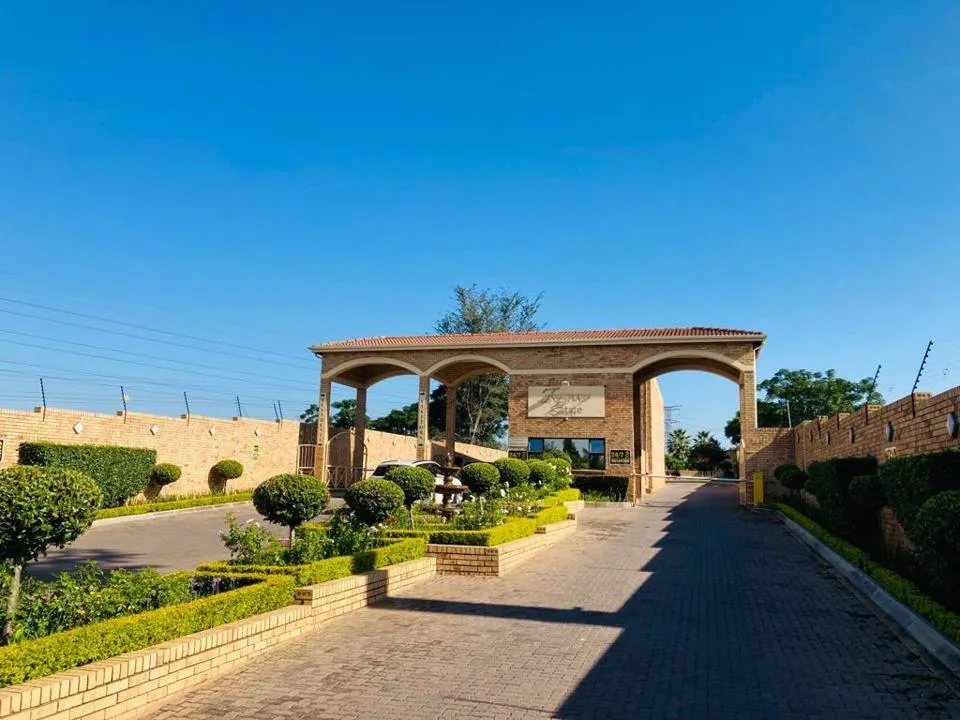 2 Bedroom Townhouse to rent in Fourways