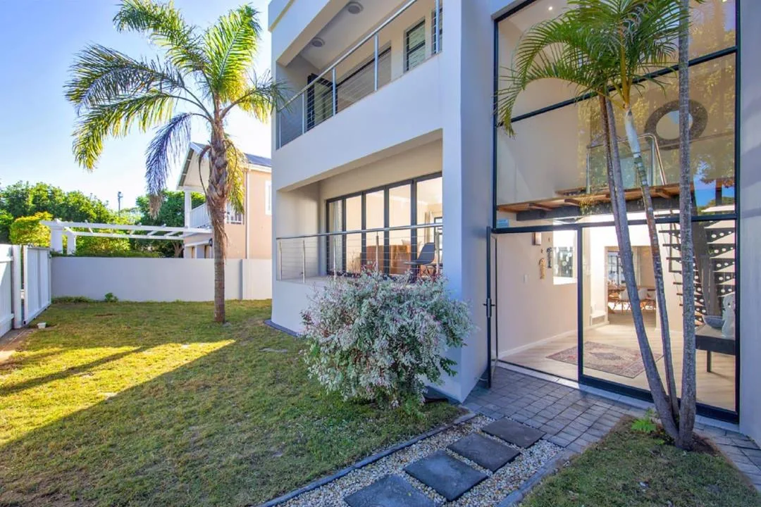 6 Bedroom House to rent in Leisure Isle
