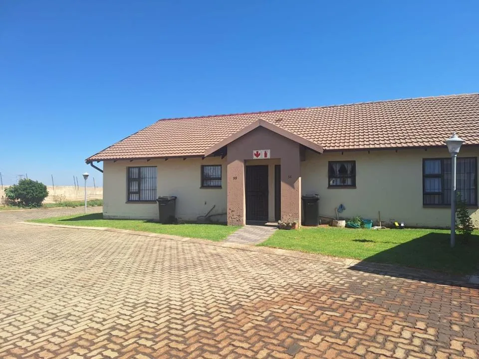 2 Bedroom Townhouse to rent in Parkrand