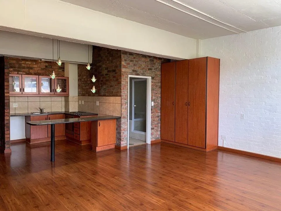 0.5 Bedroom Apartment / flat to rent in Cape Town City Centre