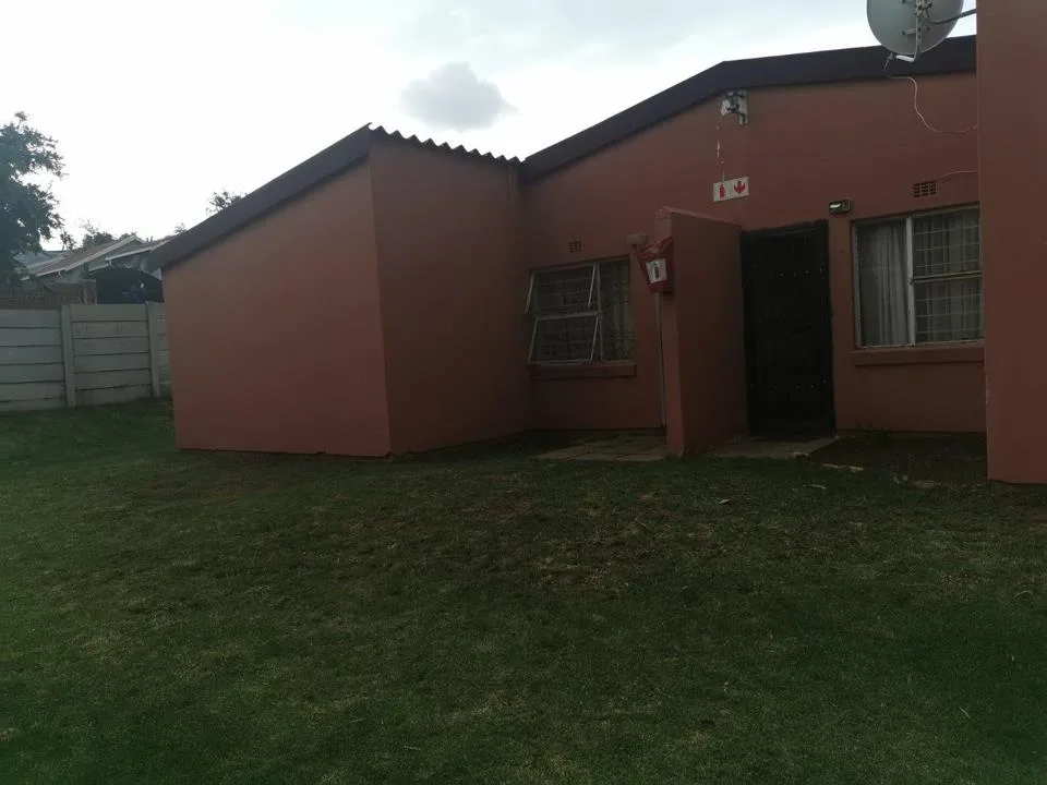 2 Bedroom House to rent in Naturena