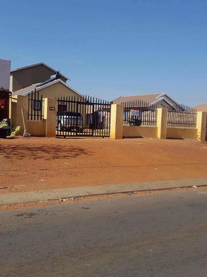 2 Bedroom Apartment / flat to rent in Protea Glen