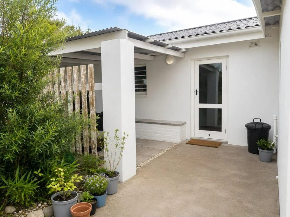 2 Bedroom Apartment / flat to rent in Westcliff