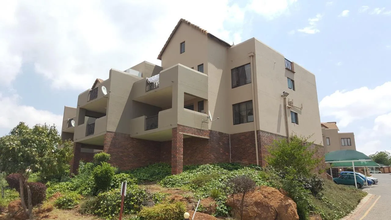 2 Bedroom Townhouse to rent in Winchester Hills