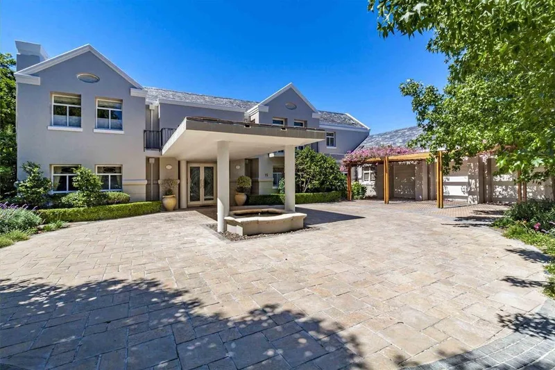 5 Bedroom House to rent in Erinvale Golf Estate