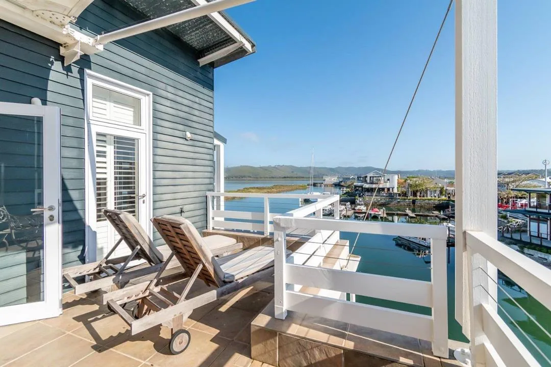 1 Bedroom Apartment / flat to rent in Thesen Islands