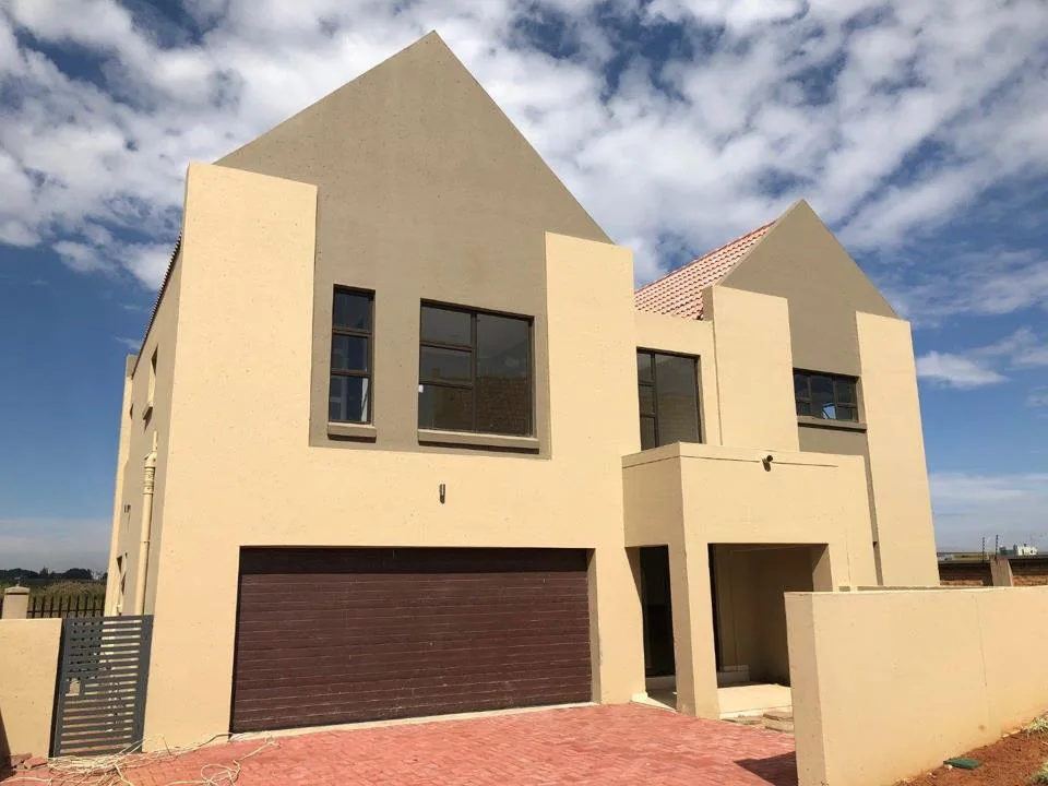 3 Bedroom House to rent in The Stewards
