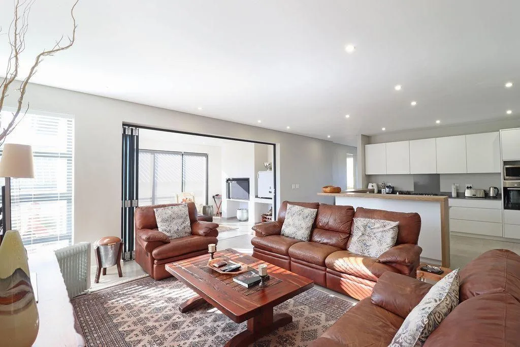3 Bedroom Townhouse to rent in Clara Anna Fontein