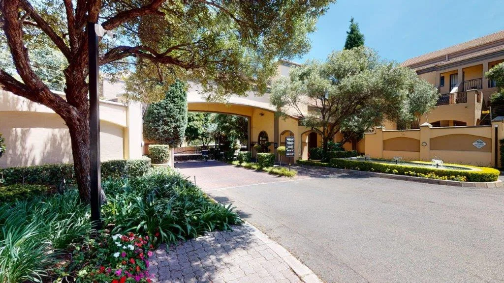 2 Bedroom Townhouse to rent in Lonehill
