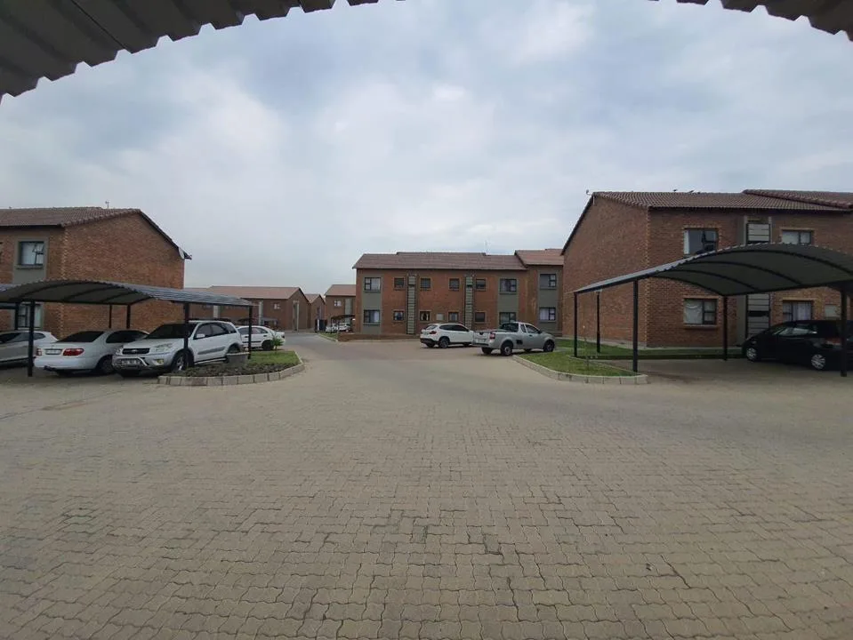 2 Bedroom Apartment / flat for sale in Terra Nova