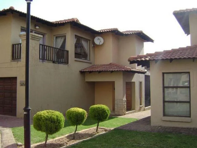 3 Bedroom House to rent in Risiville