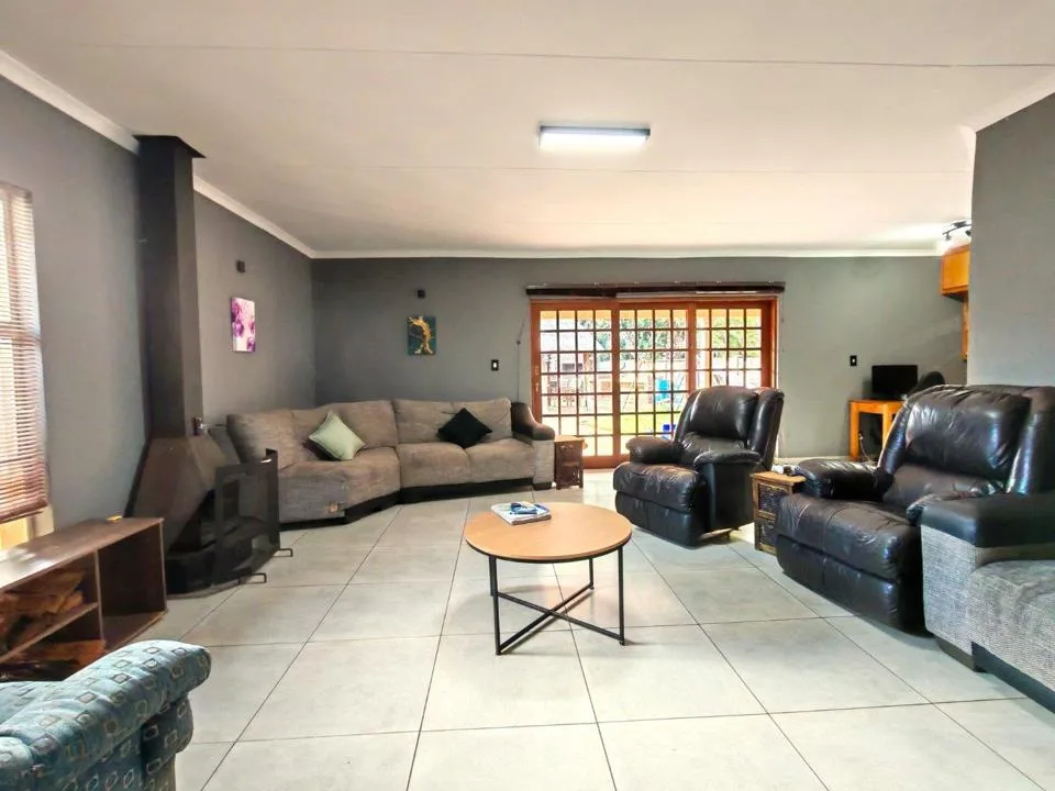 4 Bedroom House for sale in Pellissier