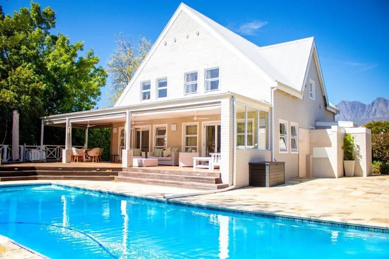 4 Bedroom House to rent in Erinvale Golf Estate