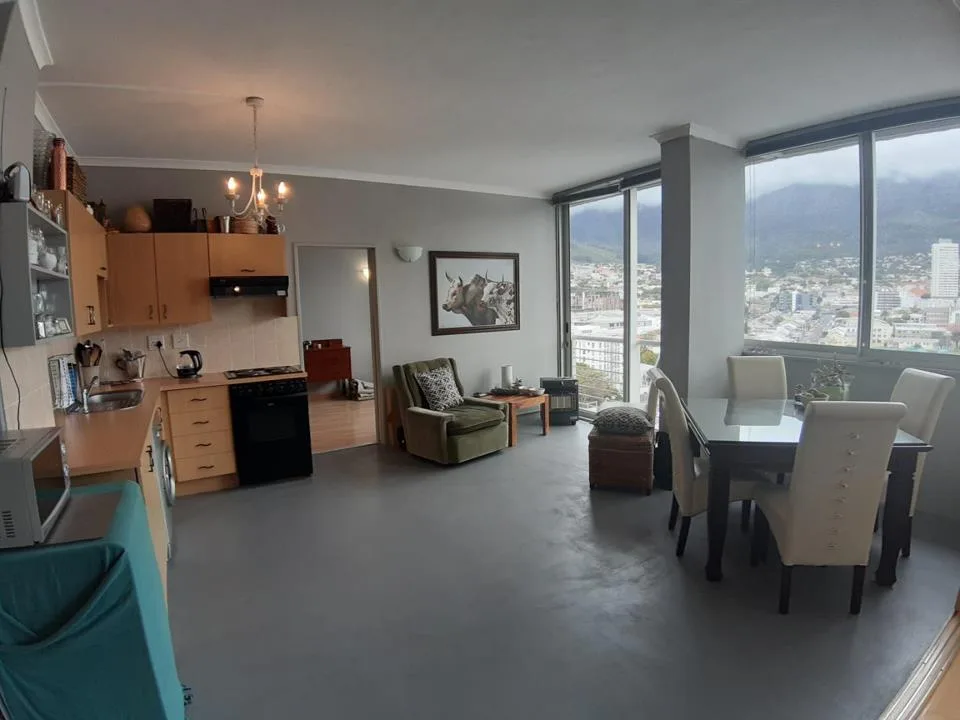 1.5 Bedroom Apartment / flat to rent in Cape Town City Centre