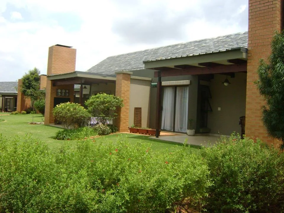 1 Bedroom Townhouse to rent in Midstream Estate