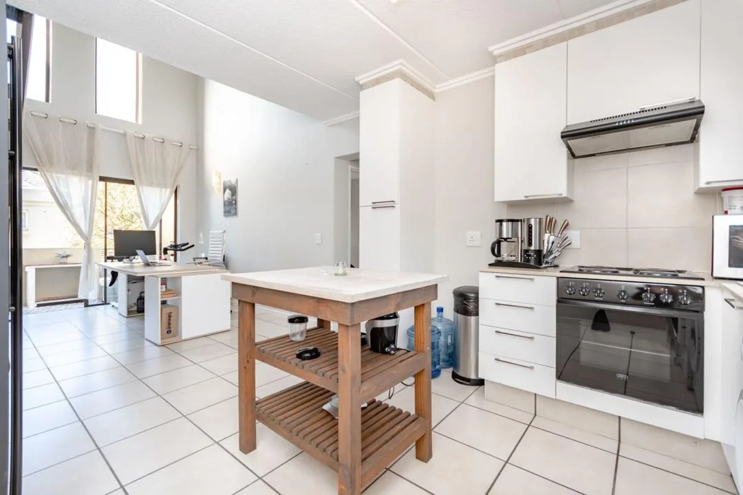 1 Bedroom Apartment / flat for sale in Bryanston