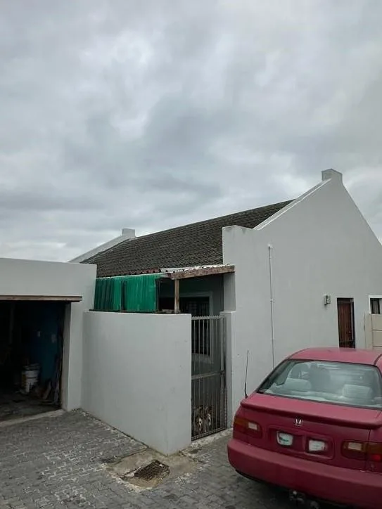 Property for sale in Macassar