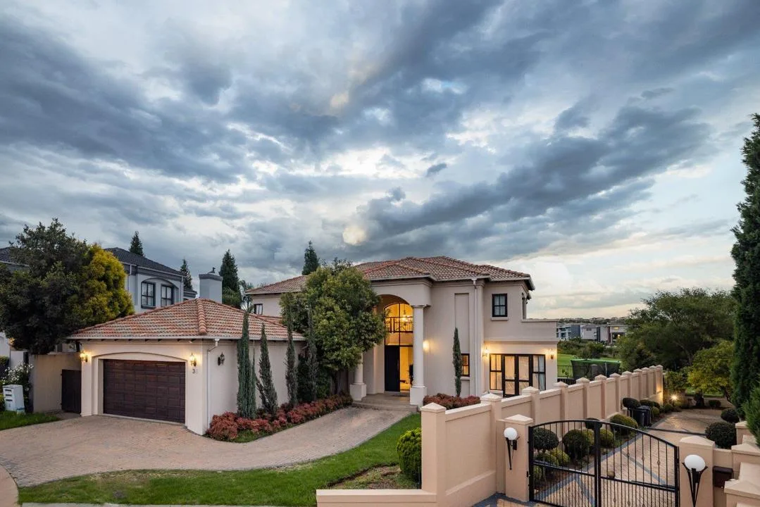 5 Bedroom House for sale in Blue Valley Golf Estate