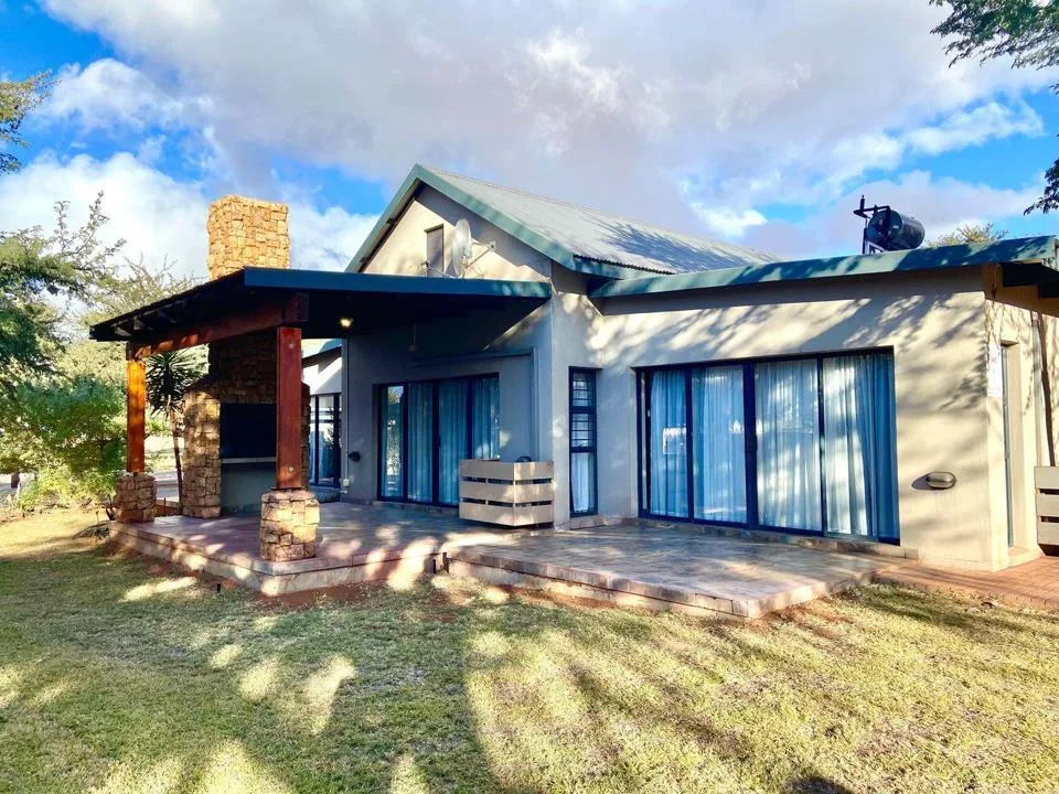4 Bedroom House for sale in Kathu