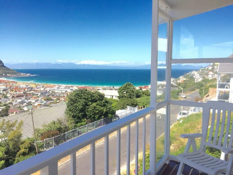 1 Bedroom Apartment / flat to rent in Fish Hoek