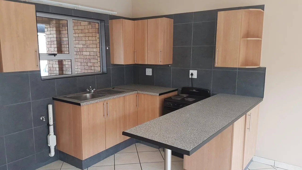 2 Bedroom Townhouse to rent in Vaalpark
