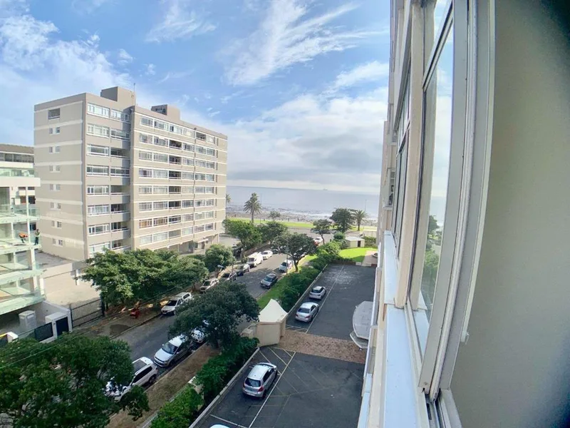 2 Bedroom Apartment / flat to rent in Sea Point