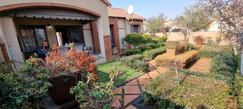 2 Bedroom Townhouse to rent in Moreleta Park