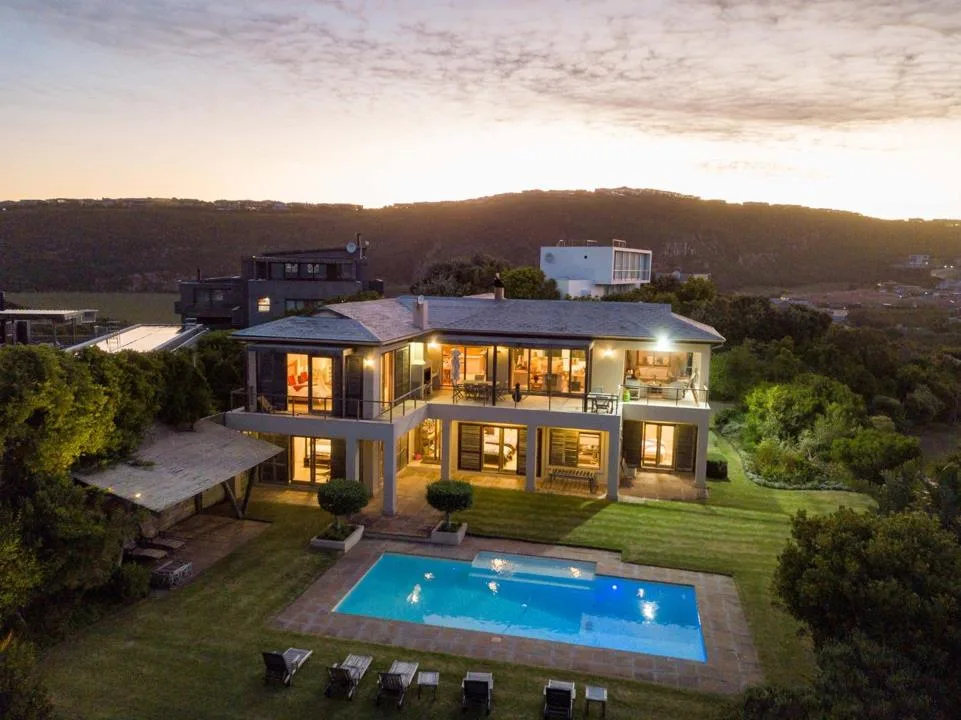 4 Bedroom House to rent in Solar Beach
