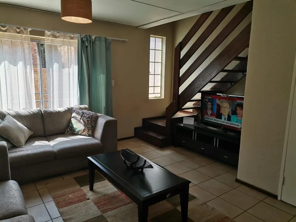 2 Bedroom Townhouse to rent in Bromhof