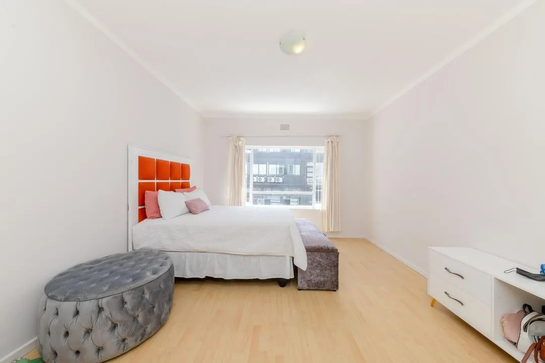 0.5 Bedroom Apartment / flat to rent in Cape Town City Centre
