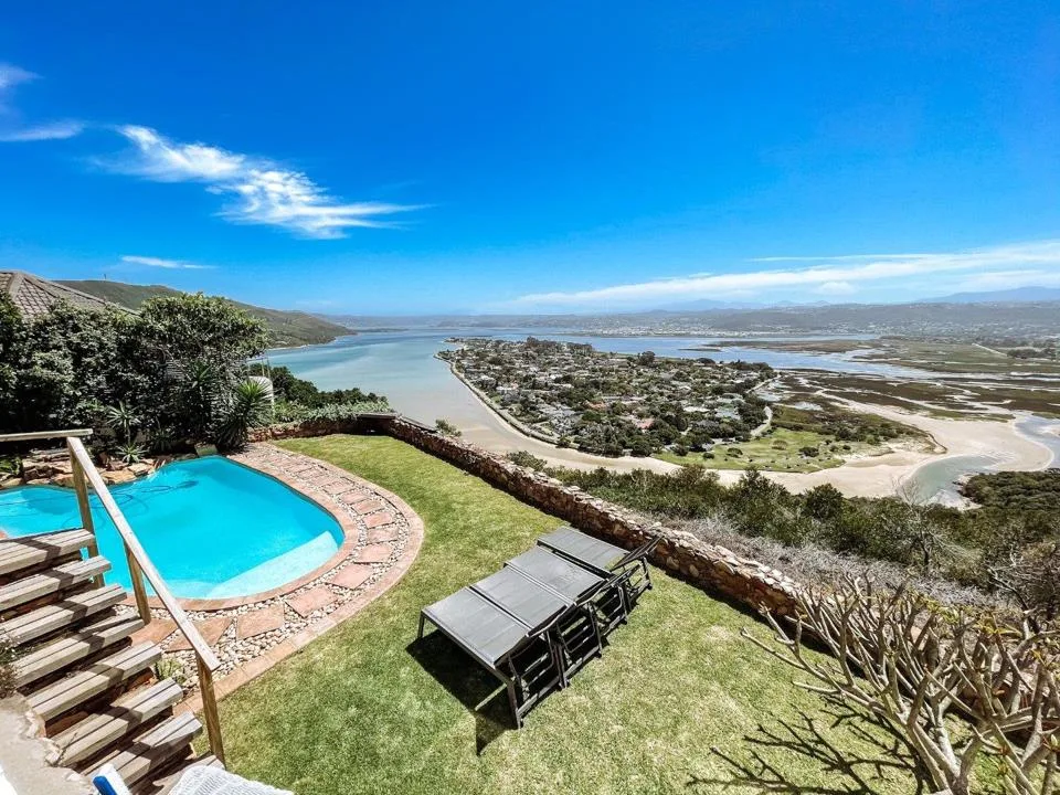 5 Bedroom House to rent in The Heads