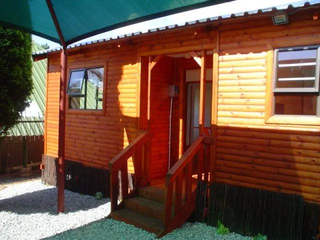 1 Bedroom House to rent in Rooihuiskraal