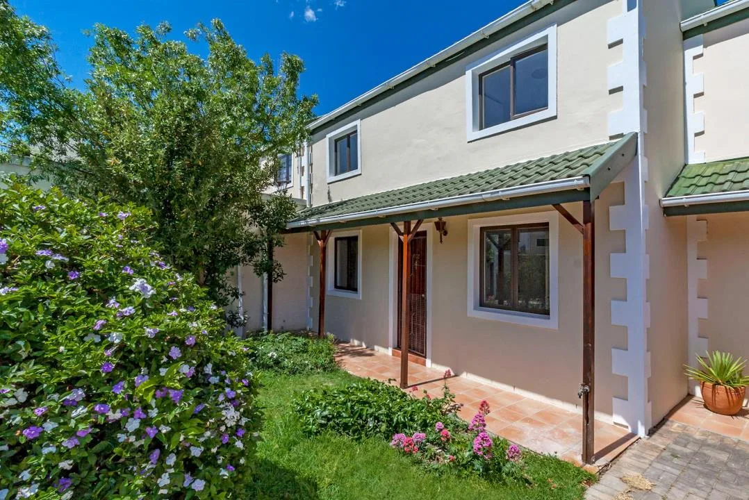 2 Bedroom Townhouse to rent in Heritage Park