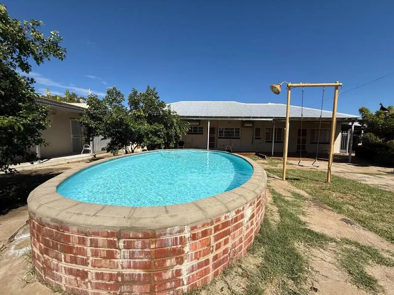 Apartment / flat to rent in New Park