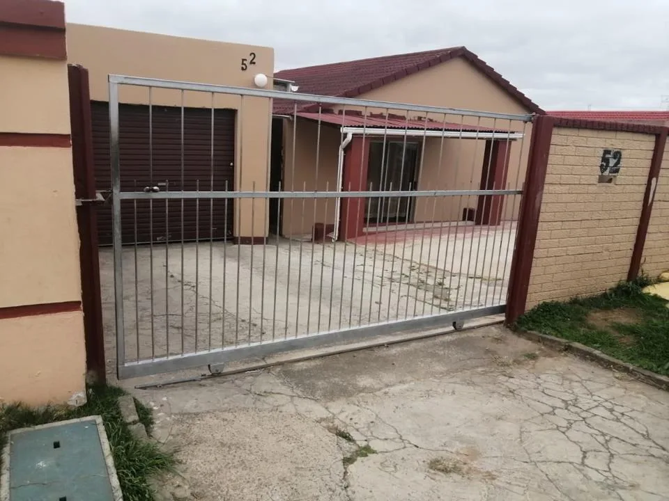 3 Bedroom House for sale in Morningside