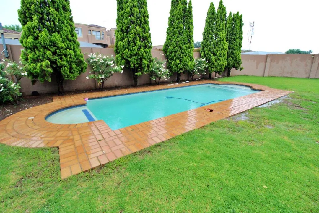 2 Bedroom Apartment / flat to rent in Jansenpark