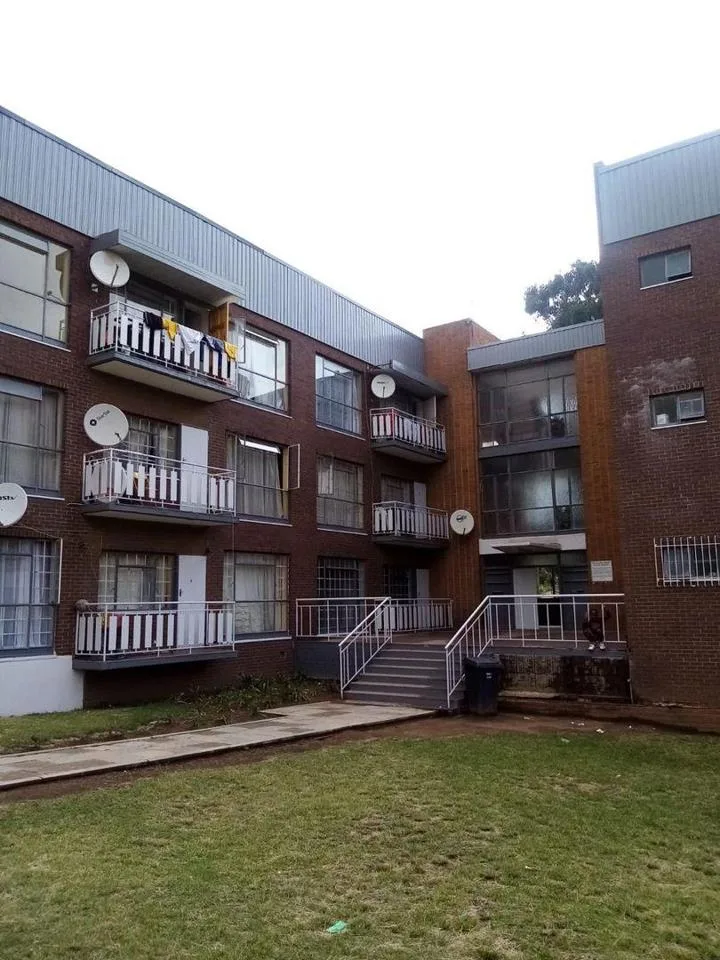 4 Bedroom Apartment / flat to rent in Rosettenville