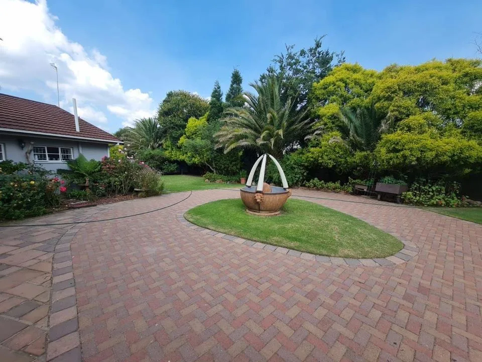 4 Bedroom House for sale in Trichardt