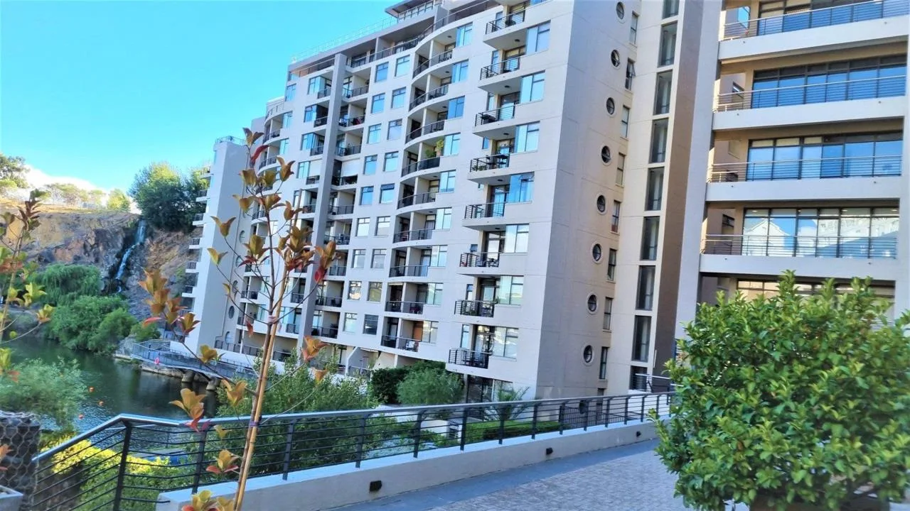 2 Bedroom Apartment / flat to rent in Tyger Waterfront