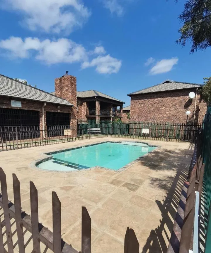 2 Bedroom Apartment / flat to rent in Rand Collieries