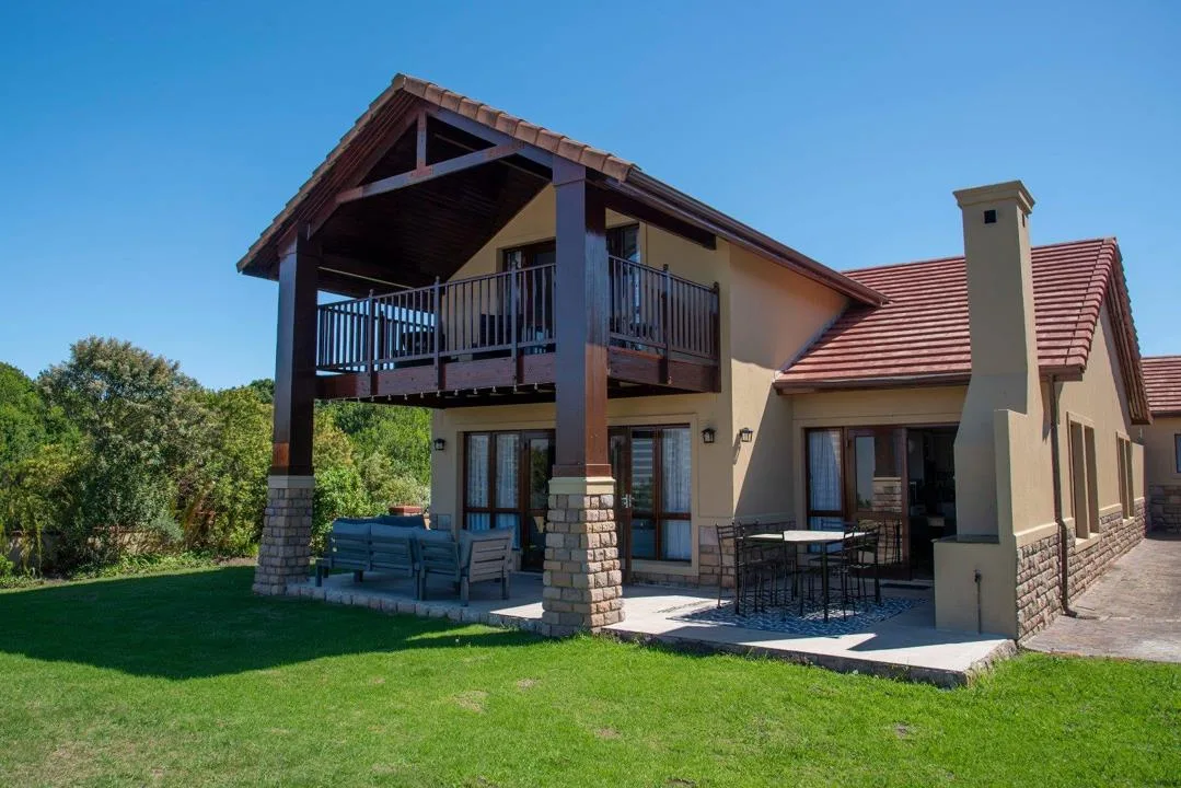 4 Bedroom Townhouse to rent in Pezula Golf Estate