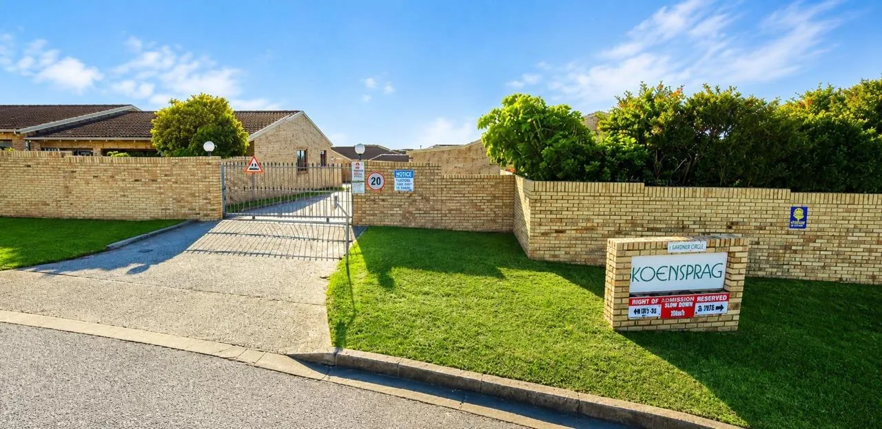 3 Bedroom Townhouse to rent in South End