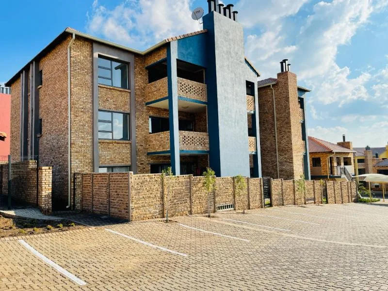 3 Bedroom Apartment / flat to rent in Raslouw