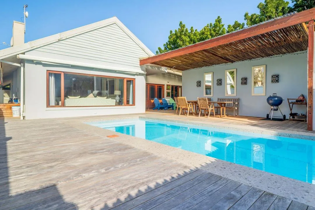 4 Bedroom House to rent in Leisure Isle