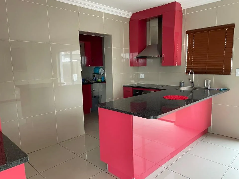 3 Bedroom Townhouse to rent in Thatchfield Hills