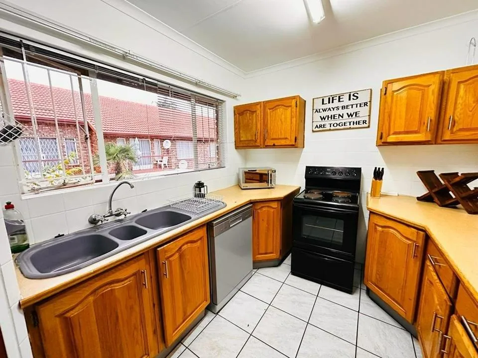 3 Bedroom Apartment / flat to rent in Hennopspark